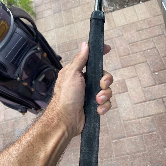 Mizuno 0704 Golf Putter In Right Handed - Picture 4 of 7